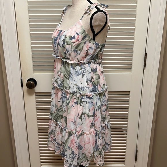108. Round Neck Spaghetti Straps Floral Skater Minidress - Picture 10 of 14